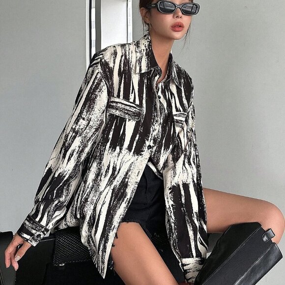 Black and White Casual Women's Brush Print Drop Shoulder Shirt - Picture 2 of 8